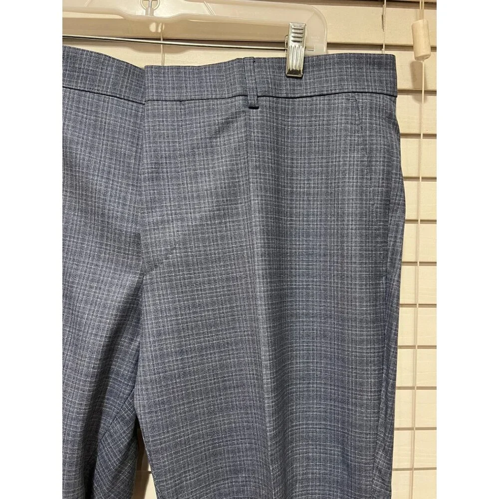 Hugo Boss Italian Wool Blue 2-Piece Suit - NWT Size 44L MSRP‎ $895